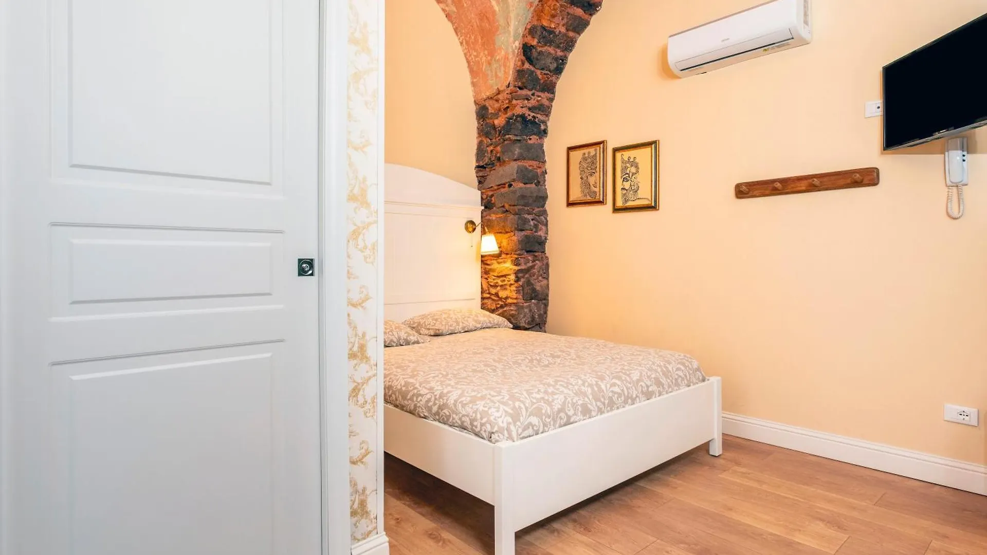 Casa Nire - City Center Catania